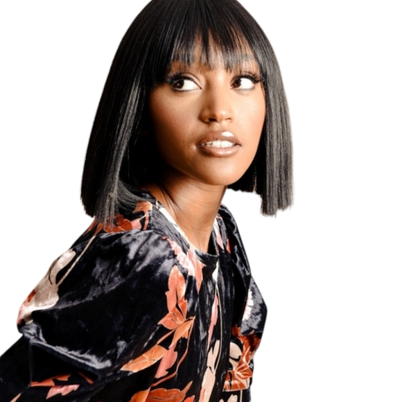 NWOT - Molly Bracken Black 'Ashley' Mini Dress with chic puff sleeve - XS - Picture 3 of 6